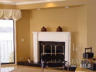 Detail Gallery Image 17 of 24 For 10 Cliff Rd, Belvedere,  CA 94920 - 5 Beds | 3/1 Baths