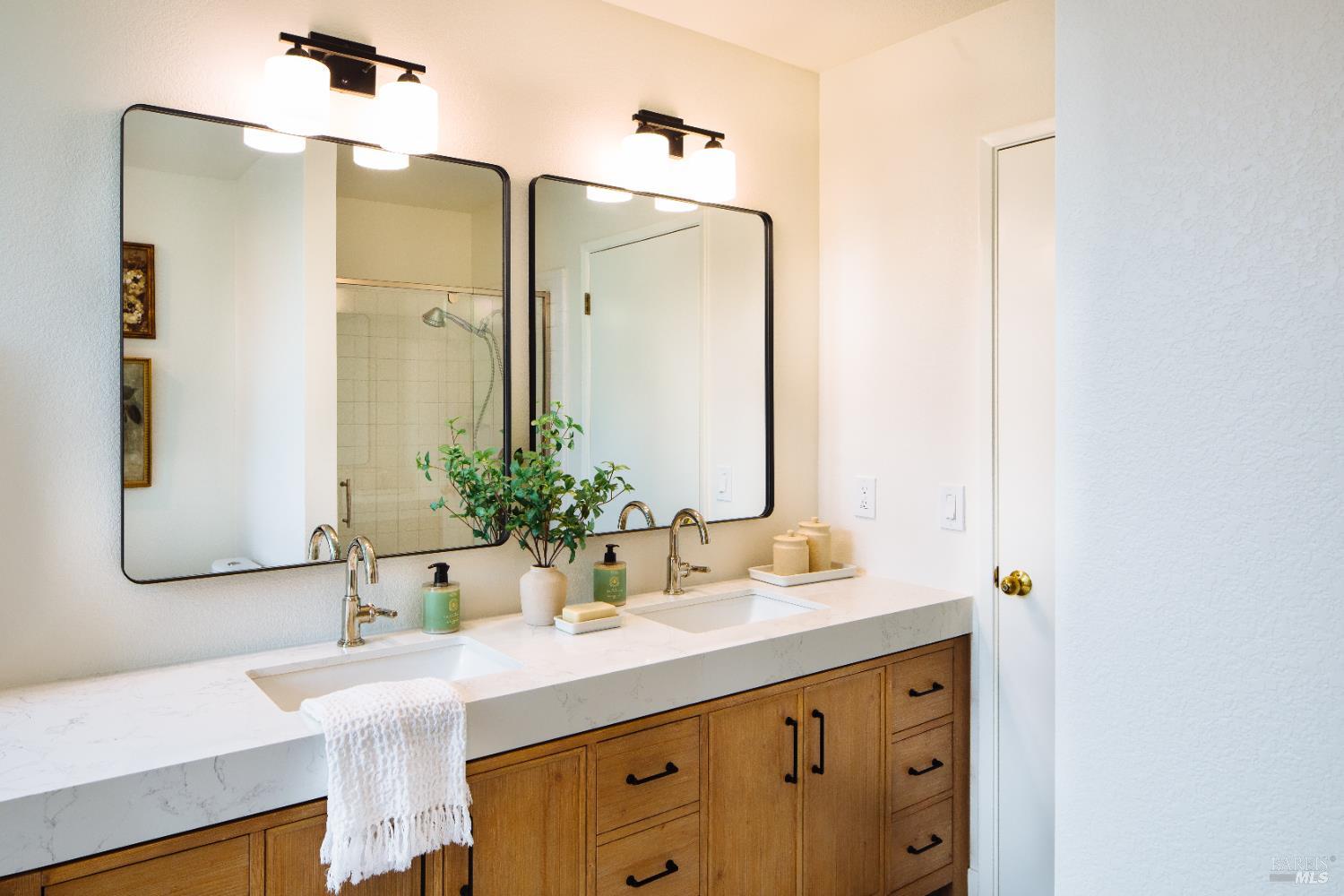 Detail Gallery Image 38 of 45 For 874 Cherry St, Petaluma,  CA 94952 - 4 Beds | 3 Baths