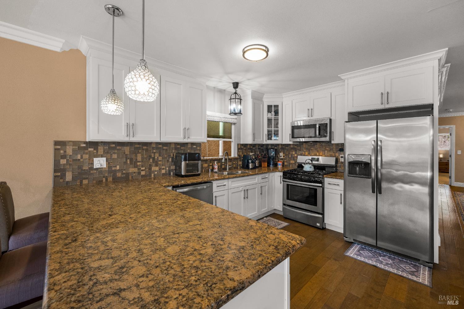 Detail Gallery Image 9 of 51 For 1210 Florida St, Vallejo,  CA 94590 - 4 Beds | 2 Baths