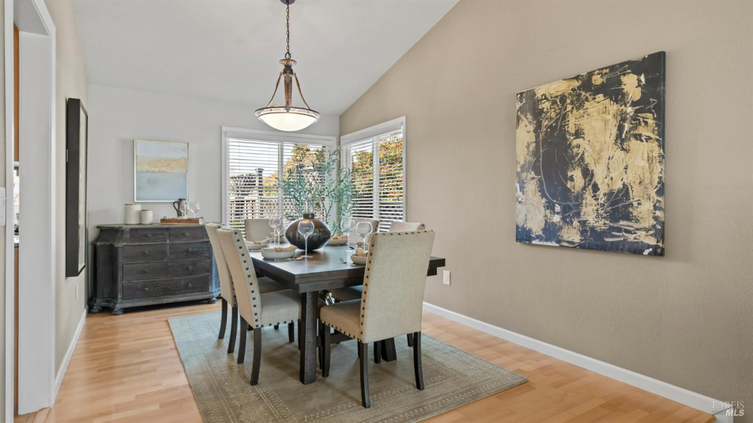 Detail Gallery Image 9 of 47 For 6185 San Gabriel Pl, Rohnert Park,  CA 94928 - 3 Beds | 2/1 Baths