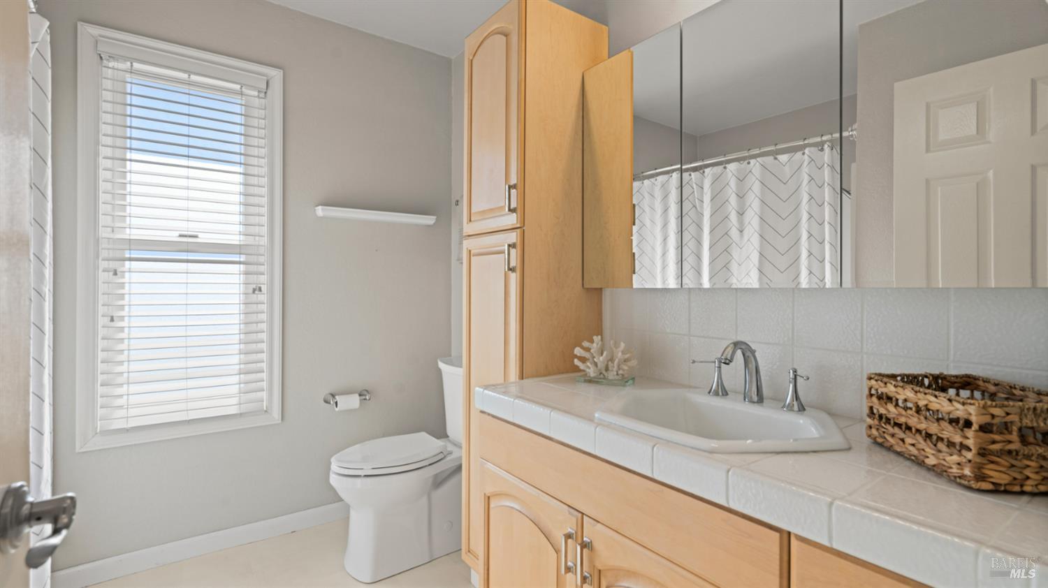 Detail Gallery Image 29 of 47 For 6185 San Gabriel Pl, Rohnert Park,  CA 94928 - 3 Beds | 2/1 Baths