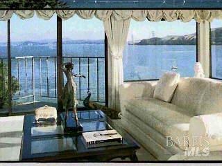 Detail Gallery Image 19 of 24 For 10 Cliff Rd, Belvedere,  CA 94920 - 5 Beds | 3/1 Baths