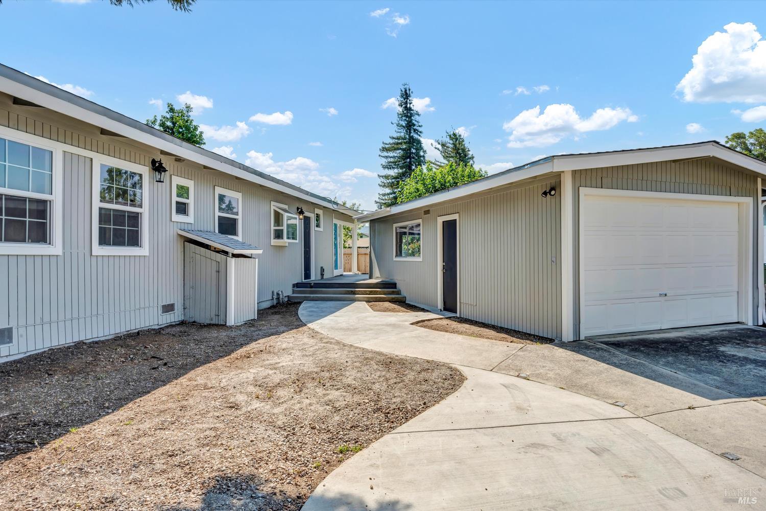 Detail Gallery Image 22 of 38 For 12773 Island Cir, Clearlake Oaks,  CA 95423 - 3 Beds | 1/1 Baths