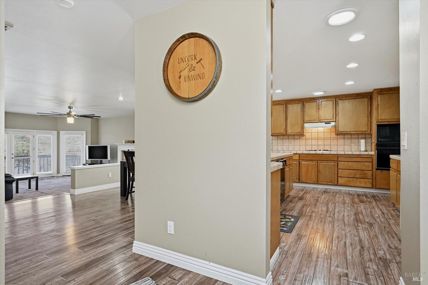 Detail Gallery Image 6 of 44 For 19246 N Shore Ct, Hidden Valley Lake,  CA 95467 - 3 Beds | 3 Baths