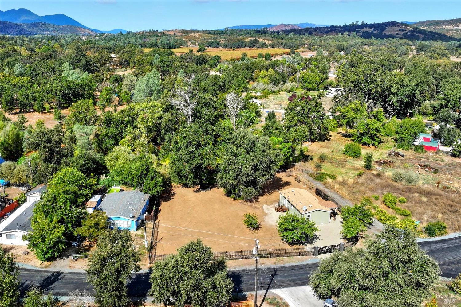 Detail Gallery Image 28 of 32 For 8827 Quarterhorse Ln, Lower Lake,  CA 95457 - 3 Beds | 2 Baths