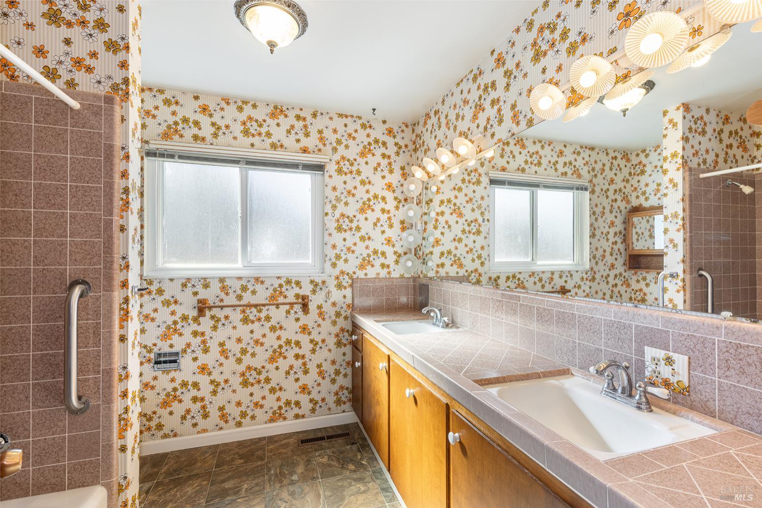 Detail Gallery Image 17 of 27 For 7950 Viola Ct, Sebastopol,  CA 95472 - 2 Beds | 2 Baths