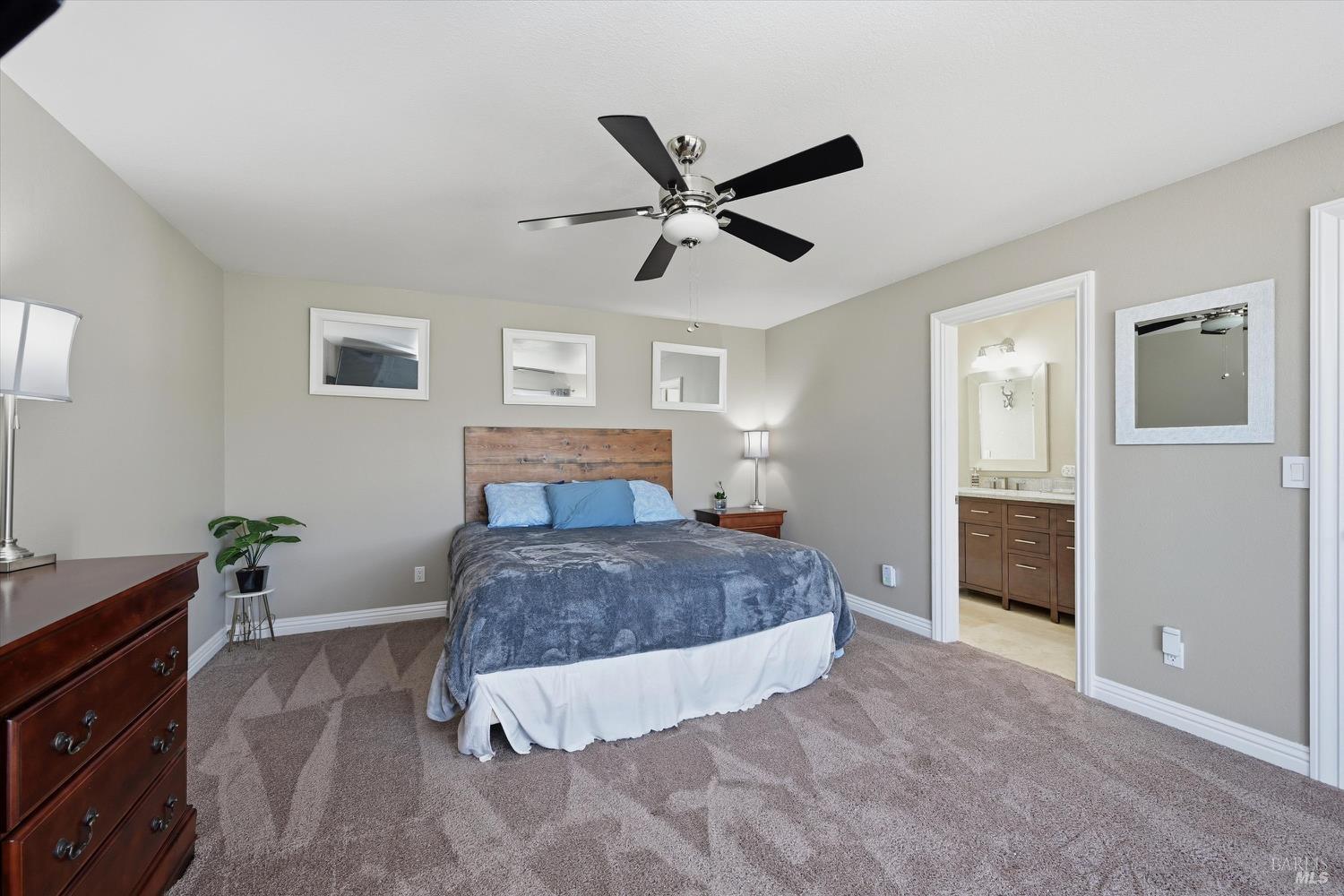 Detail Gallery Image 32 of 44 For 19246 N Shore Ct, Hidden Valley Lake,  CA 95467 - 3 Beds | 3 Baths