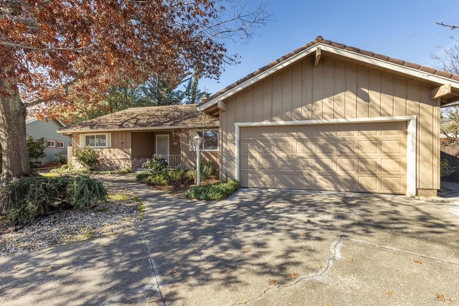 Detail Gallery Image 3 of 27 For 7950 Viola Ct, Sebastopol,  CA 95472 - 2 Beds | 2 Baths