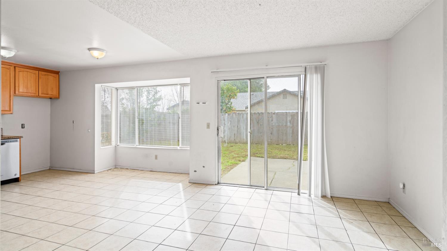 Detail Gallery Image 15 of 43 For 523 Blue Wing Dr, Suisun City,  CA 94585 - 3 Beds | 2 Baths