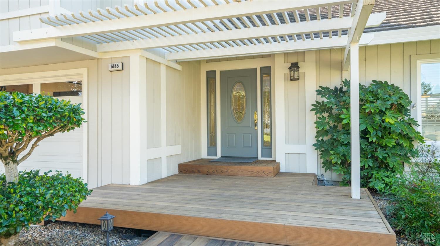 Detail Gallery Image 5 of 47 For 6185 San Gabriel Pl, Rohnert Park,  CA 94928 - 3 Beds | 2/1 Baths