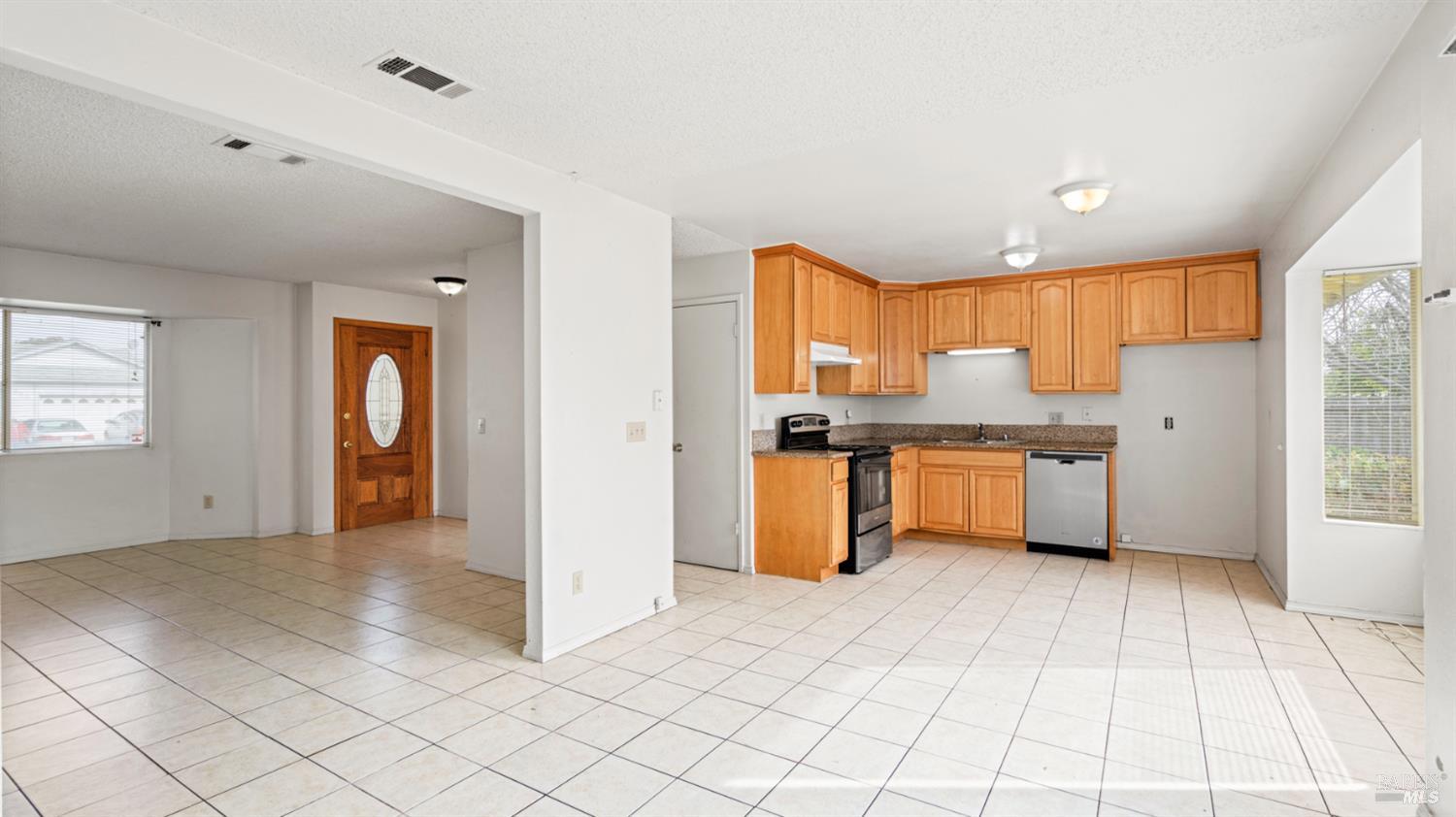 Detail Gallery Image 17 of 43 For 523 Blue Wing Dr, Suisun City,  CA 94585 - 3 Beds | 2 Baths