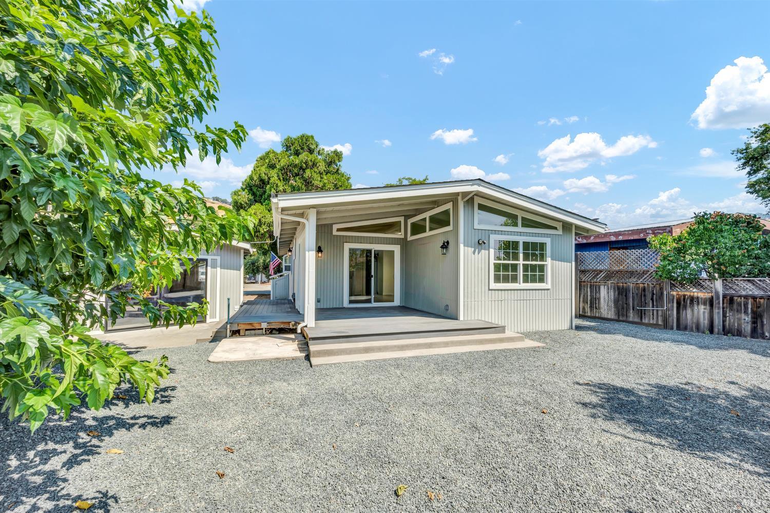 Detail Gallery Image 21 of 38 For 12773 Island Cir, Clearlake Oaks,  CA 95423 - 3 Beds | 1/1 Baths