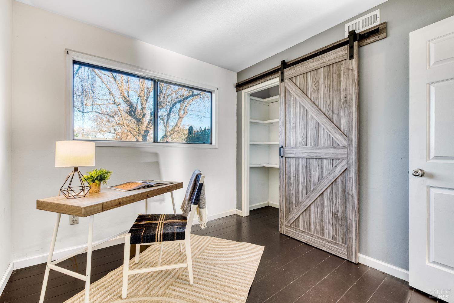 Detail Gallery Image 16 of 30 For 1534 Buchanan St, Novato,  CA 94947 - 5 Beds | 3/1 Baths