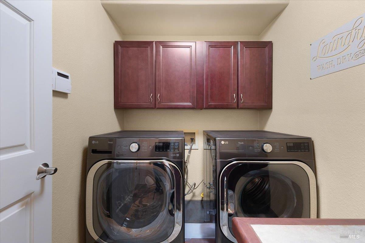 Detail Gallery Image 18 of 54 For 1631 Gamay St, Santa Rosa,  CA 95403 - 3 Beds | 2/1 Baths