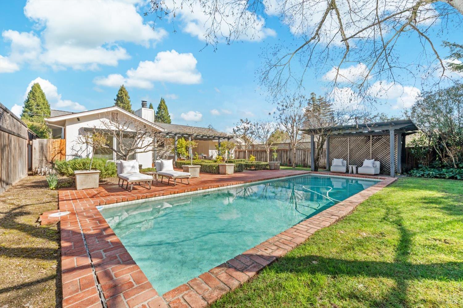 Detail Gallery Image 33 of 38 For 1841 Spring Mountain Rd, Saint Helena,  CA 94574 - 3 Beds | 2 Baths