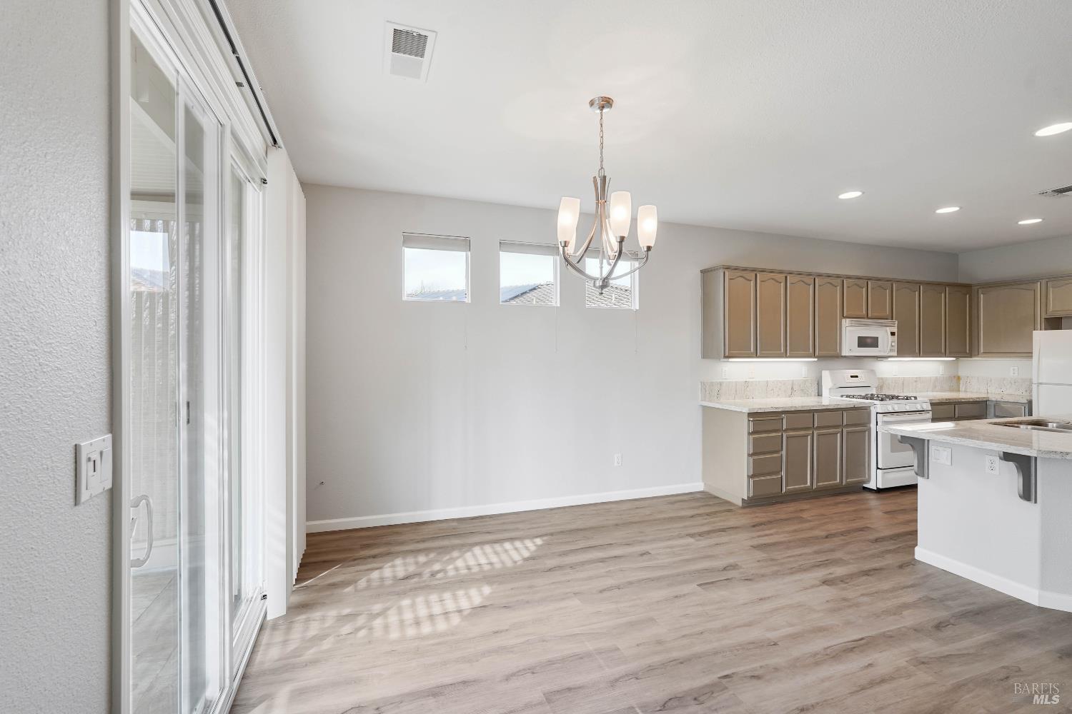 Detail Gallery Image 12 of 36 For 364 Whistling Straits Way, Rio Vista,  CA 94571 - 2 Beds | 2 Baths