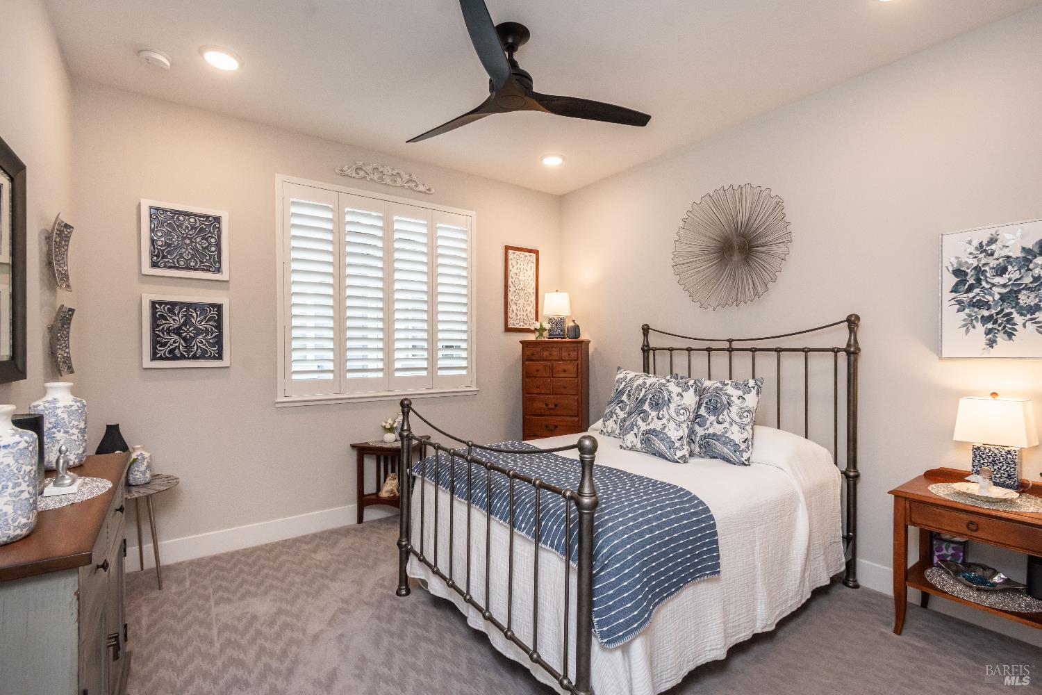 Detail Gallery Image 32 of 52 For 324 Pear Tree Ter #D,  Napa,  CA 94558 - 3 Beds | 2/1 Baths