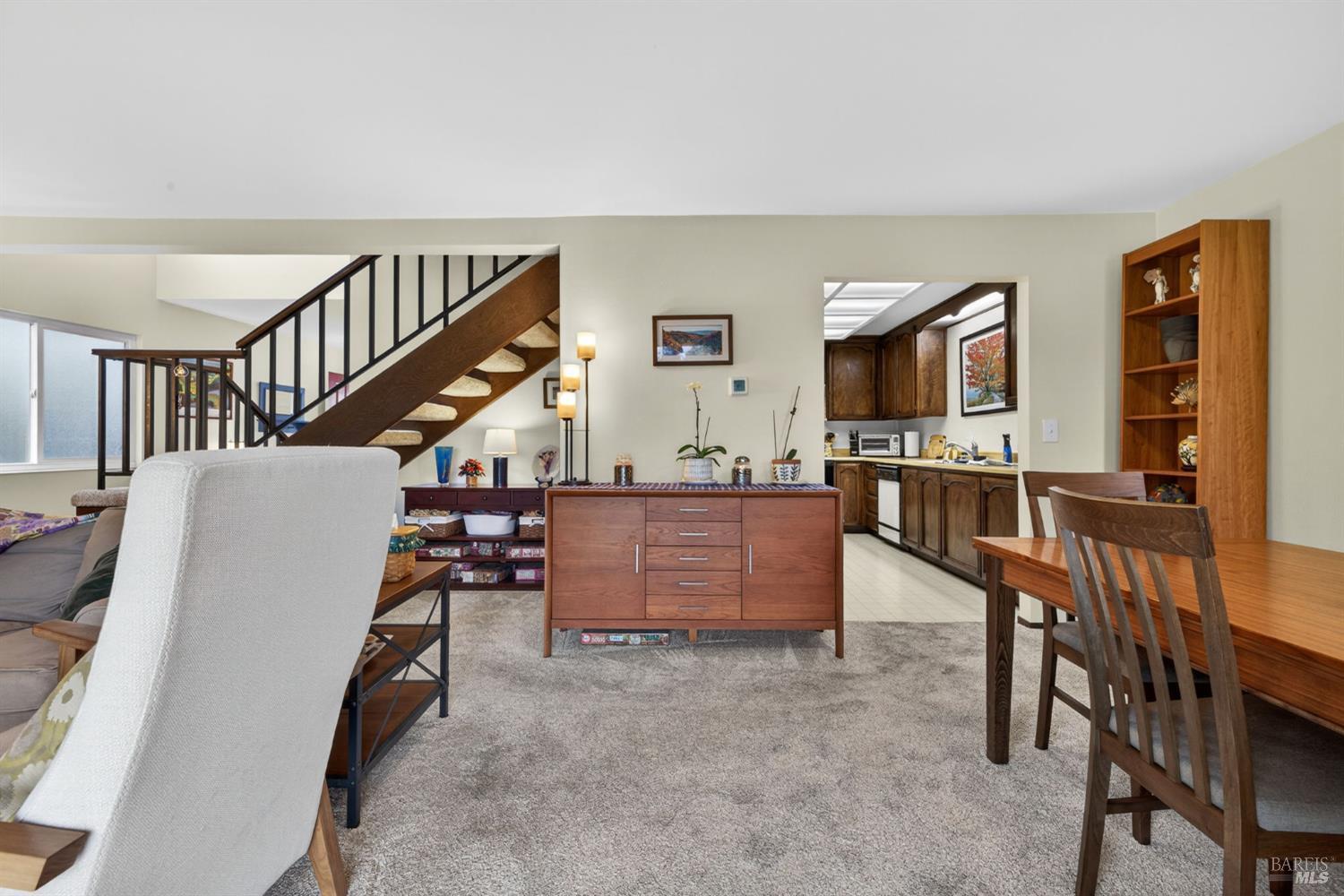 Detail Gallery Image 9 of 37 For 872 Hudis St, Rohnert Park,  CA 94928 - 2 Beds | 2/1 Baths