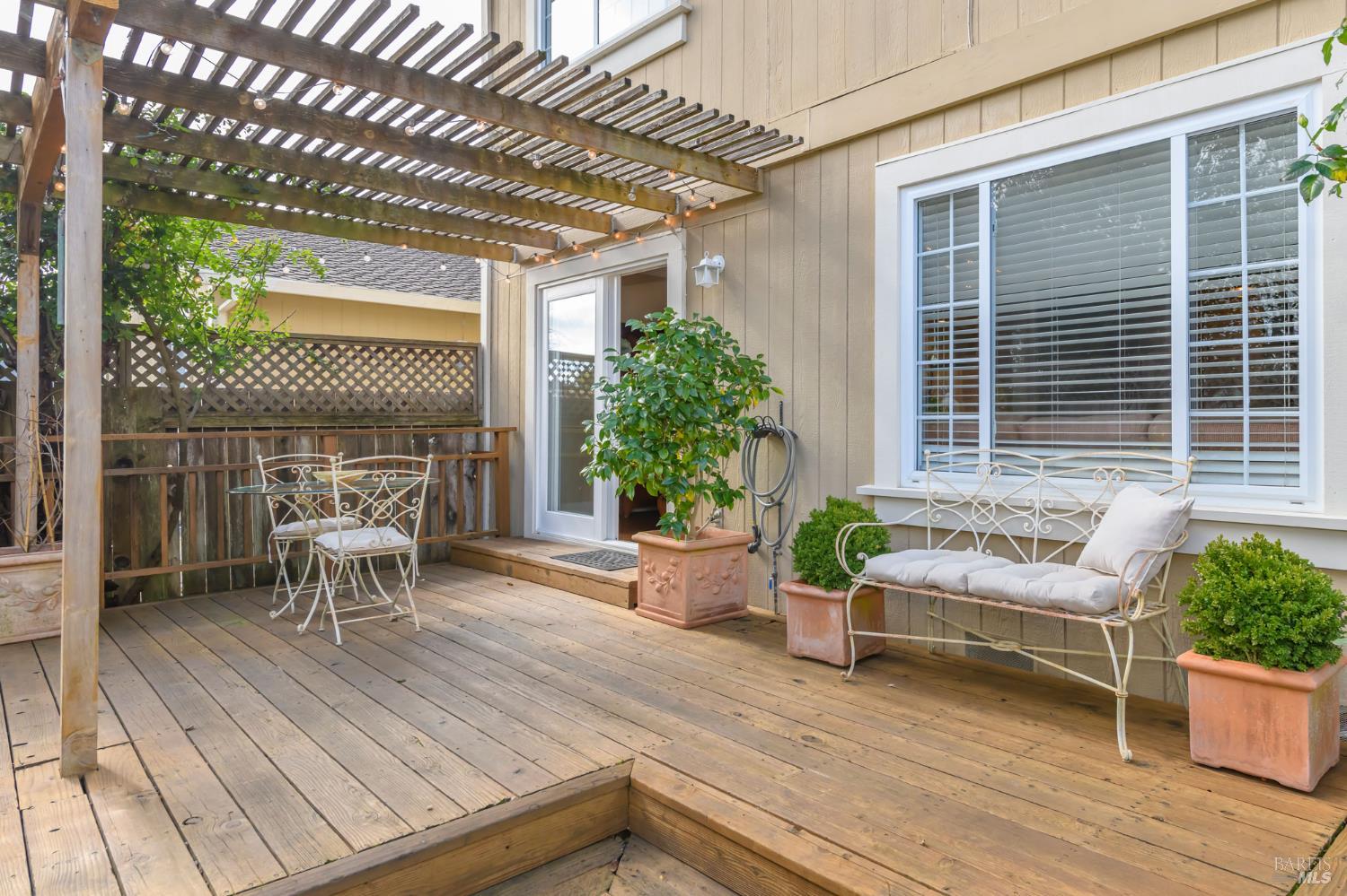 Detail Gallery Image 27 of 45 For 1610 Northstar Dr, Petaluma,  CA 94954 - 3 Beds | 2/1 Baths