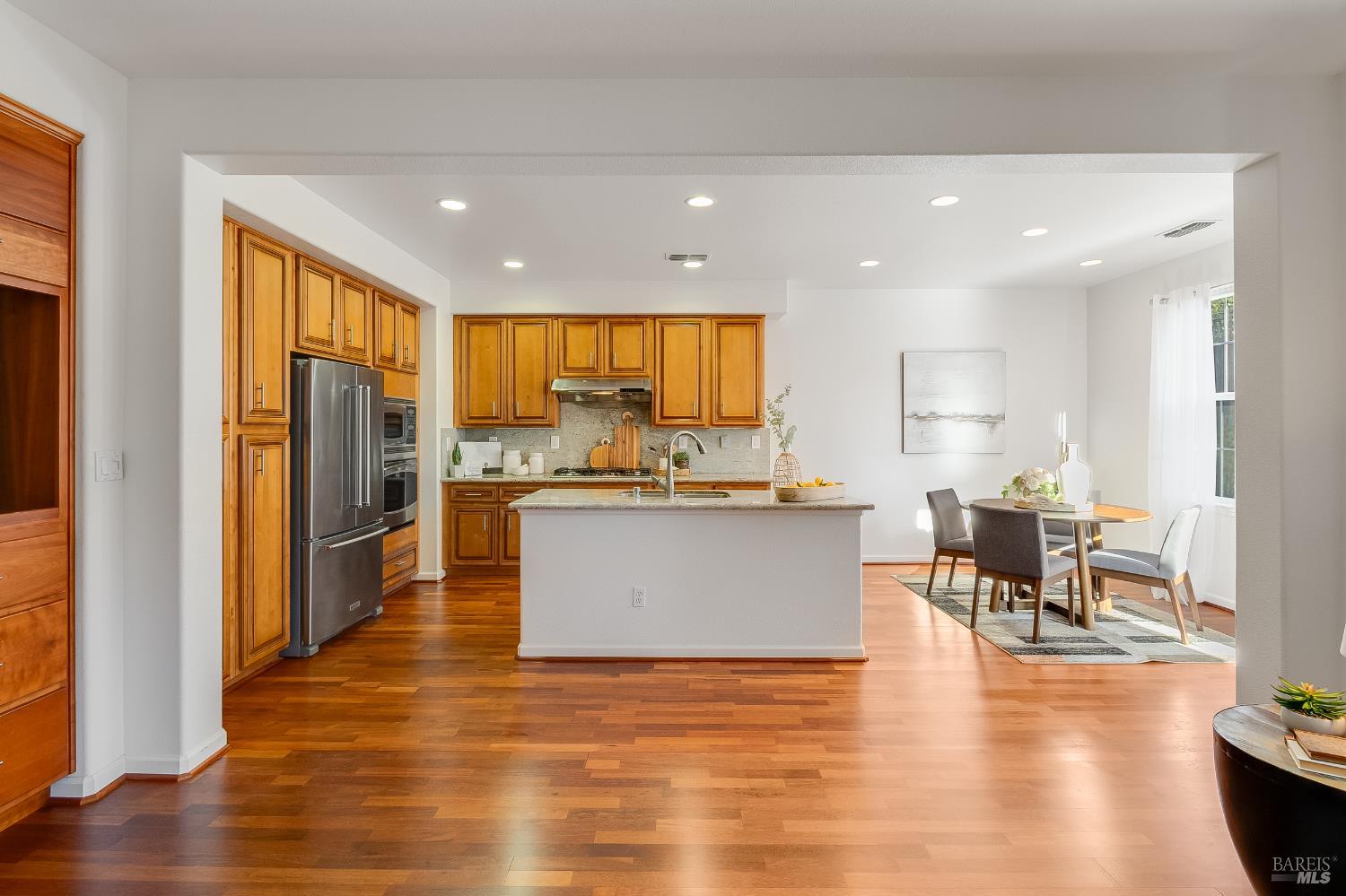 Detail Gallery Image 13 of 88 For 4208 Andover Dr, Vallejo,  CA 94591 - 4 Beds | 4 Baths