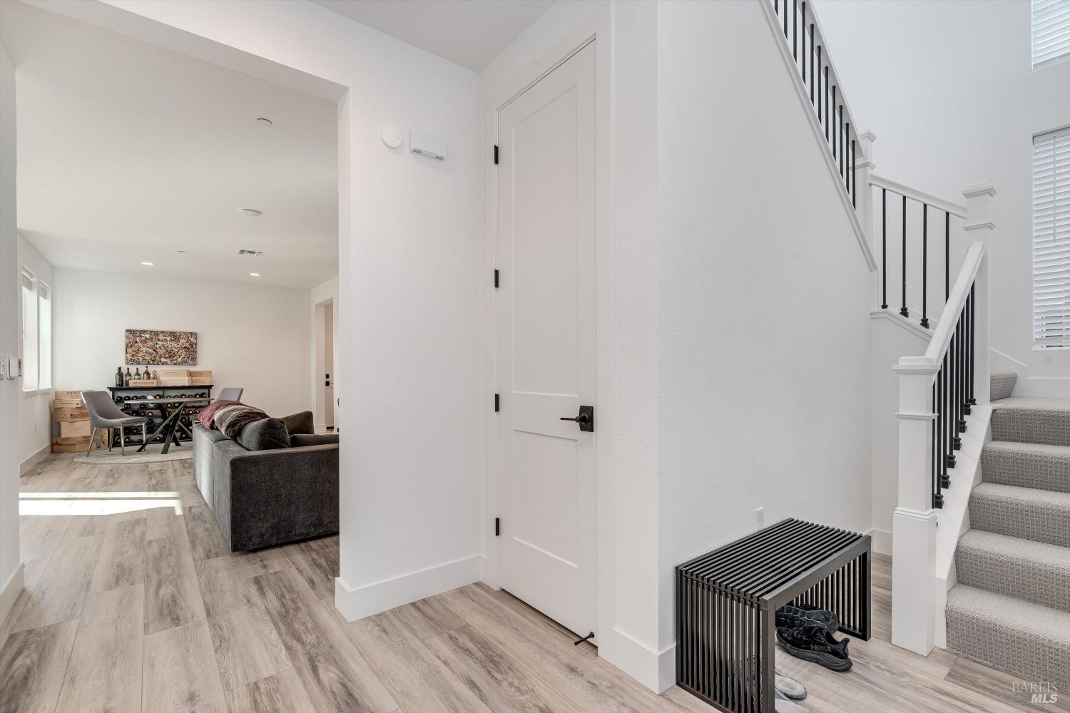 Detail Gallery Image 5 of 45 For 303 Flagship Dr, Napa,  CA 94558 - 4 Beds | 3 Baths