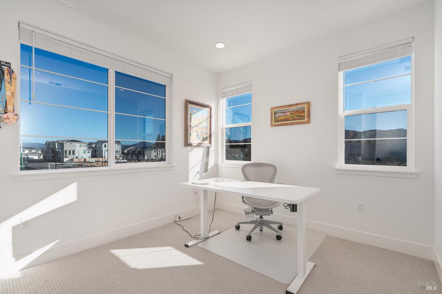 Detail Gallery Image 28 of 45 For 303 Flagship Dr, Napa,  CA 94558 - 4 Beds | 3 Baths