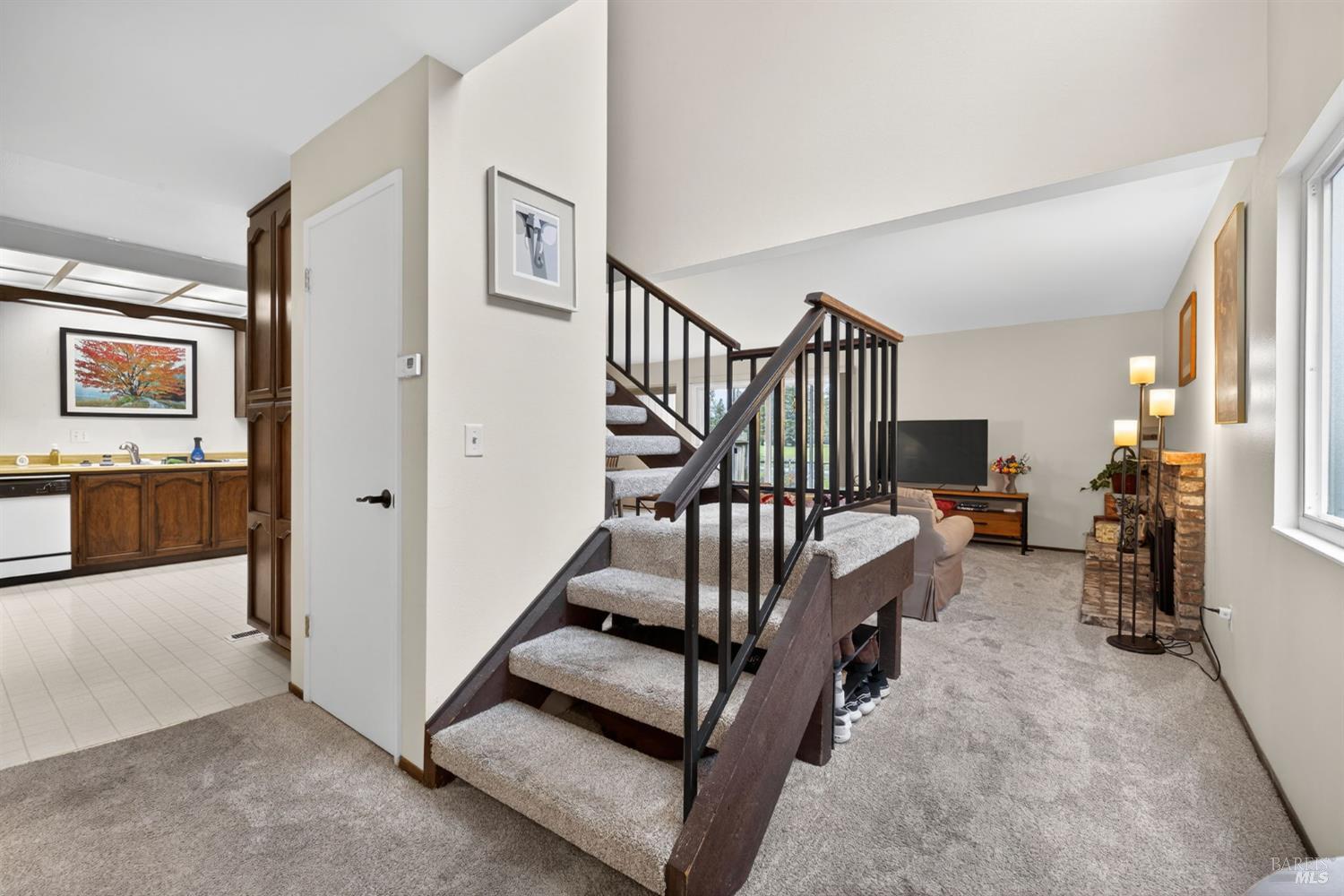 Detail Gallery Image 4 of 37 For 872 Hudis St, Rohnert Park,  CA 94928 - 2 Beds | 2/1 Baths