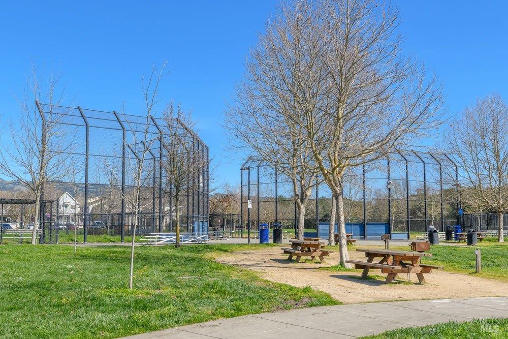 Detail Gallery Image 43 of 45 For 1610 Northstar Dr, Petaluma,  CA 94954 - 3 Beds | 2/1 Baths