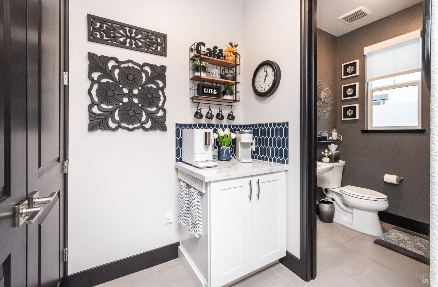 Detail Gallery Image 29 of 52 For 324 Pear Tree Ter #D,  Napa,  CA 94558 - 3 Beds | 2/1 Baths