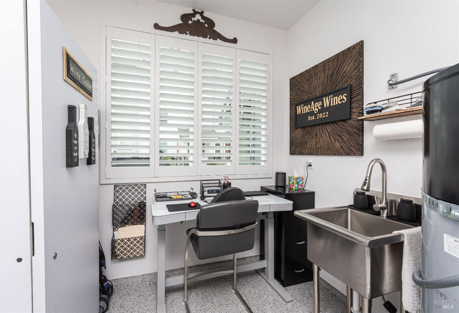 Detail Gallery Image 40 of 52 For 324 Pear Tree Ter #D,  Napa,  CA 94558 - 3 Beds | 2/1 Baths