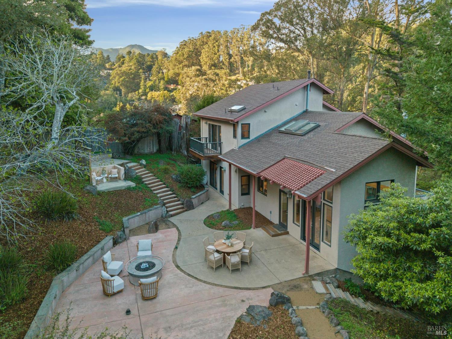 Detail Gallery Image 56 of 66 For 405 Laverne Ave, Mill Valley,  CA 94941 - 5 Beds | 4 Baths