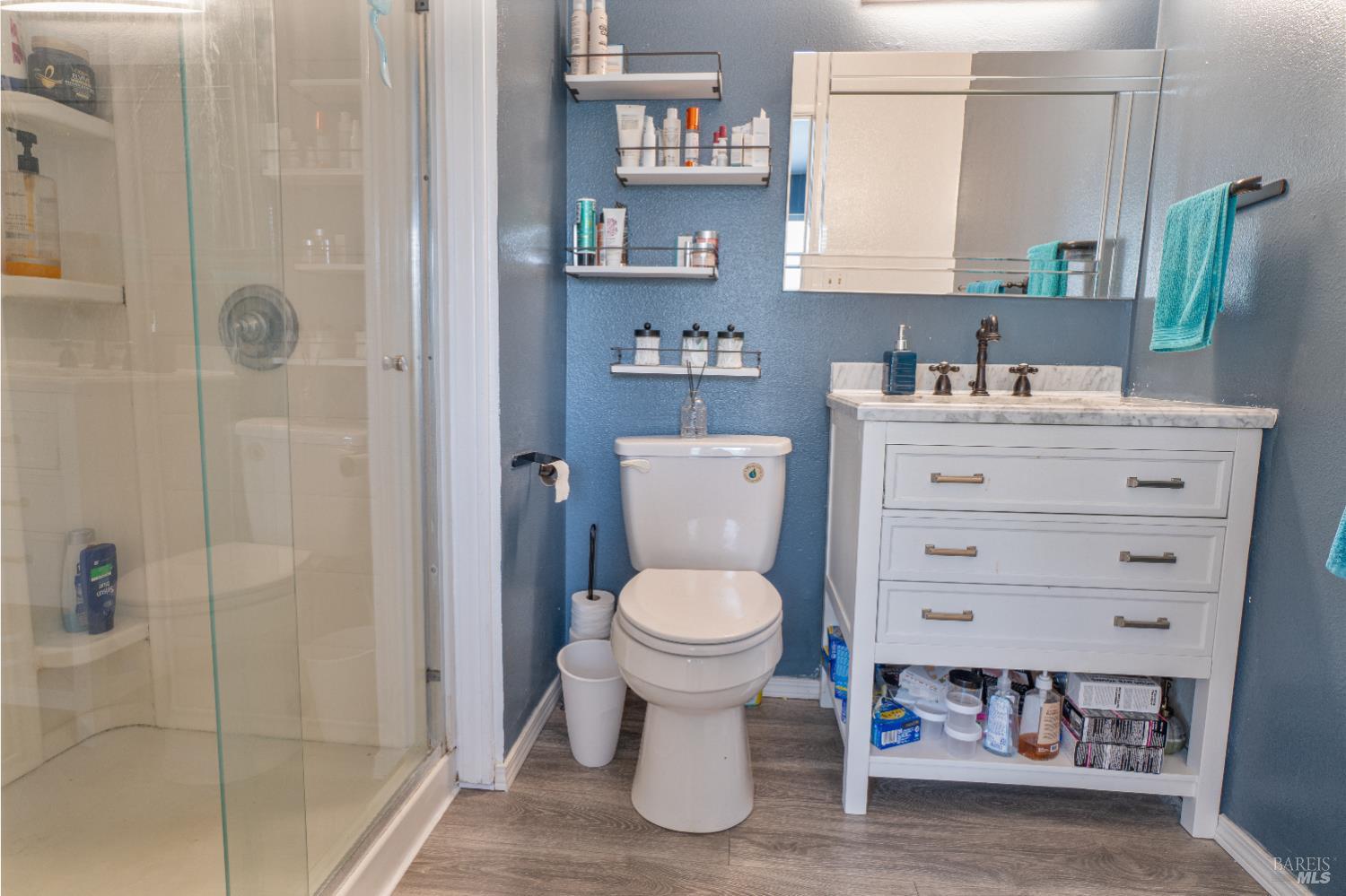 Detail Gallery Image 17 of 23 For 730 Military Unkn, Benicia,  CA 94510 - 2 Beds | 2/1 Baths