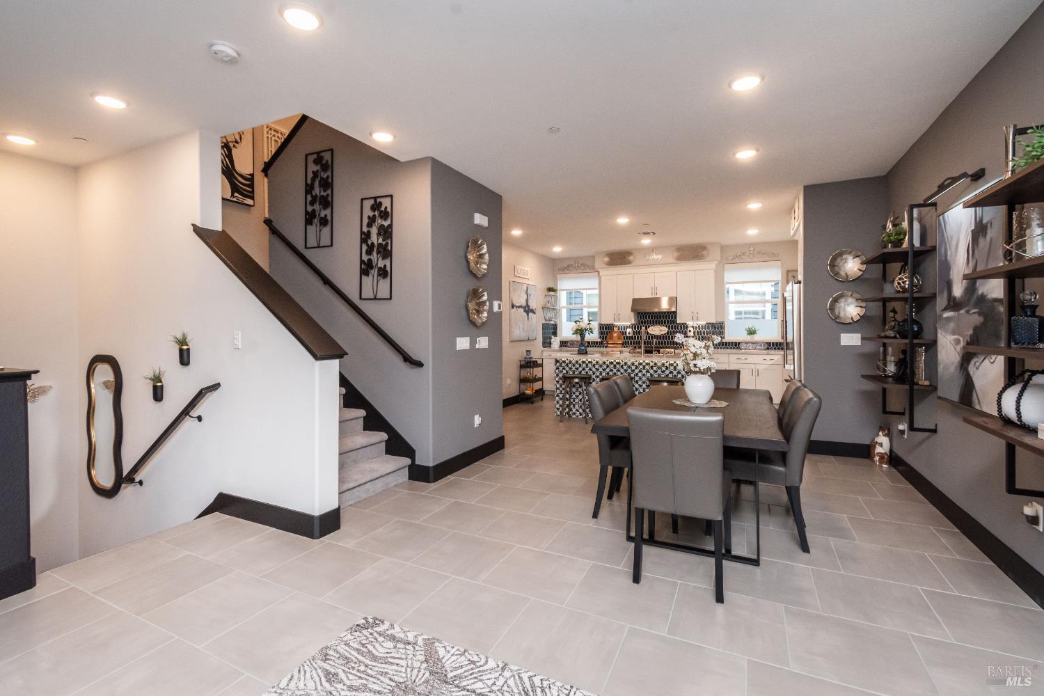 Detail Gallery Image 30 of 52 For 324 Pear Tree Ter #D,  Napa,  CA 94558 - 3 Beds | 2/1 Baths