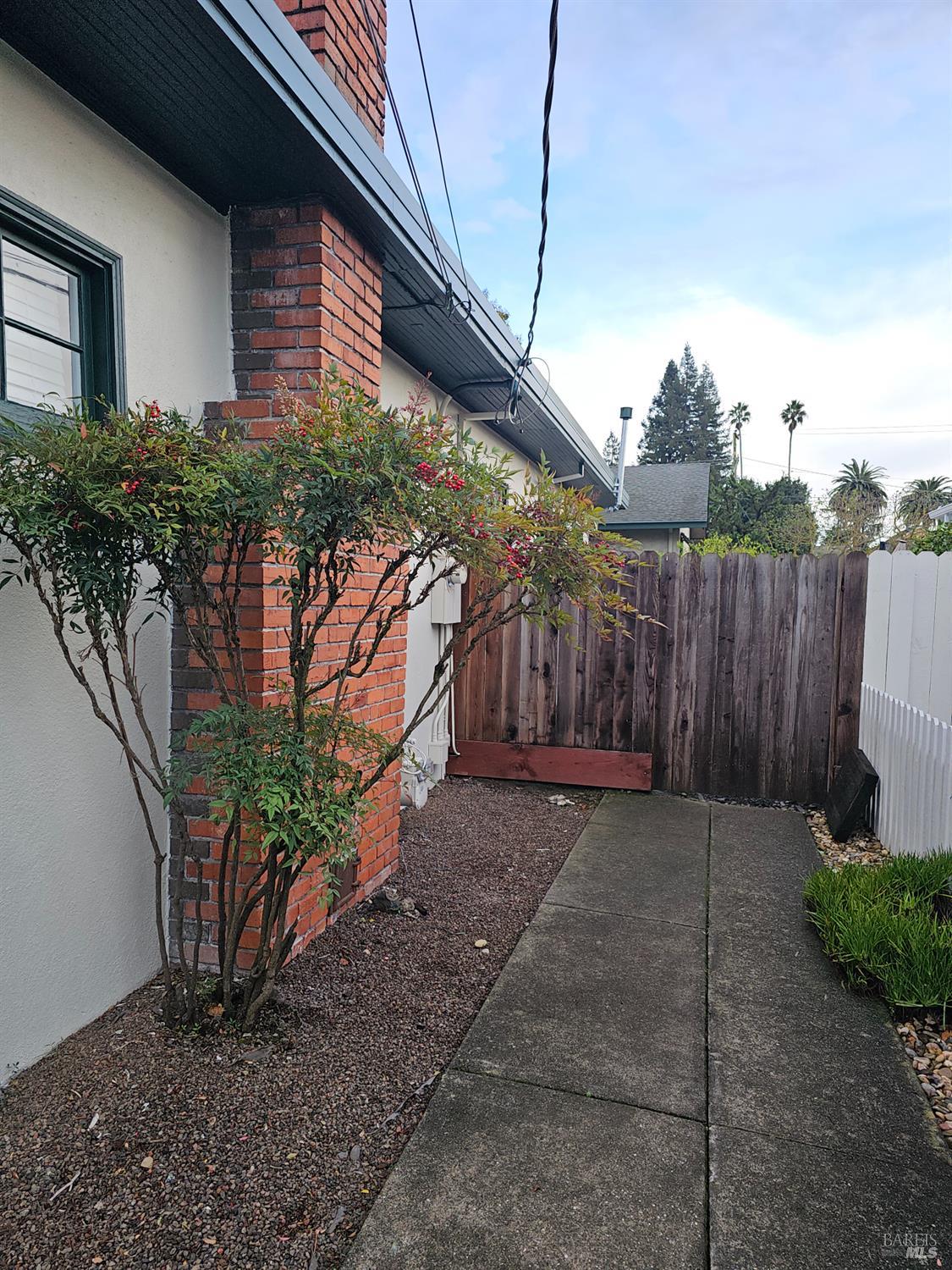 Detail Gallery Image 26 of 35 For 412 Lincoln St, Santa Rosa,  CA 95401 - 2 Beds | 1 Baths