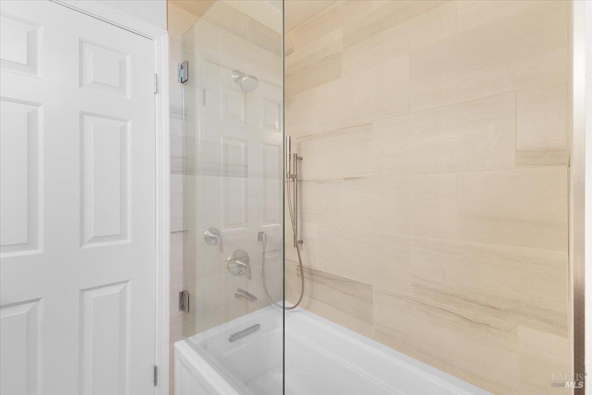 Detail Gallery Image 34 of 54 For 1631 Gamay St, Santa Rosa,  CA 95403 - 3 Beds | 2/1 Baths