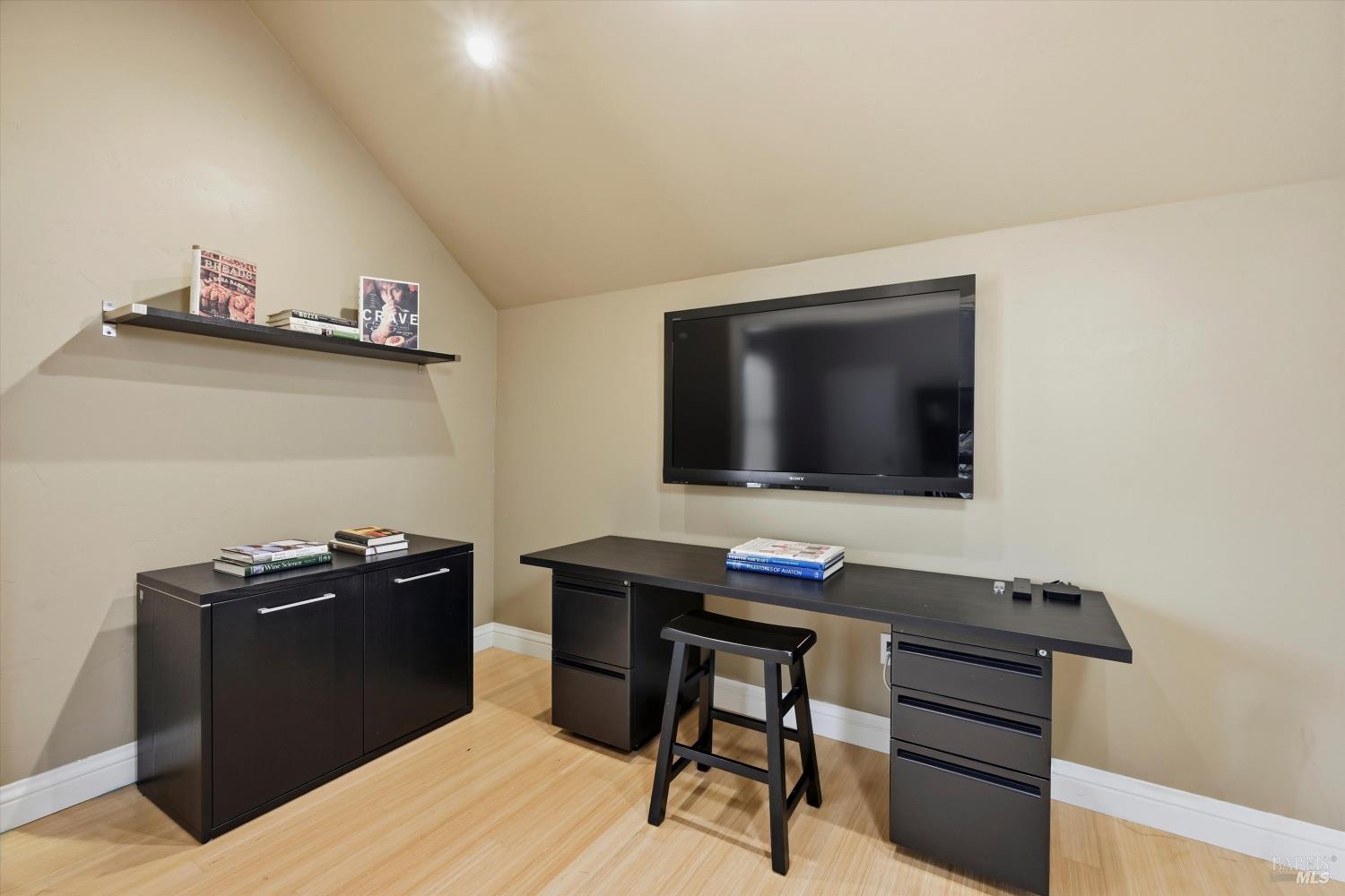 Detail Gallery Image 33 of 43 For 21402 Geyserville Ave, Geyserville,  CA 95441 - 3 Beds | 2 Baths