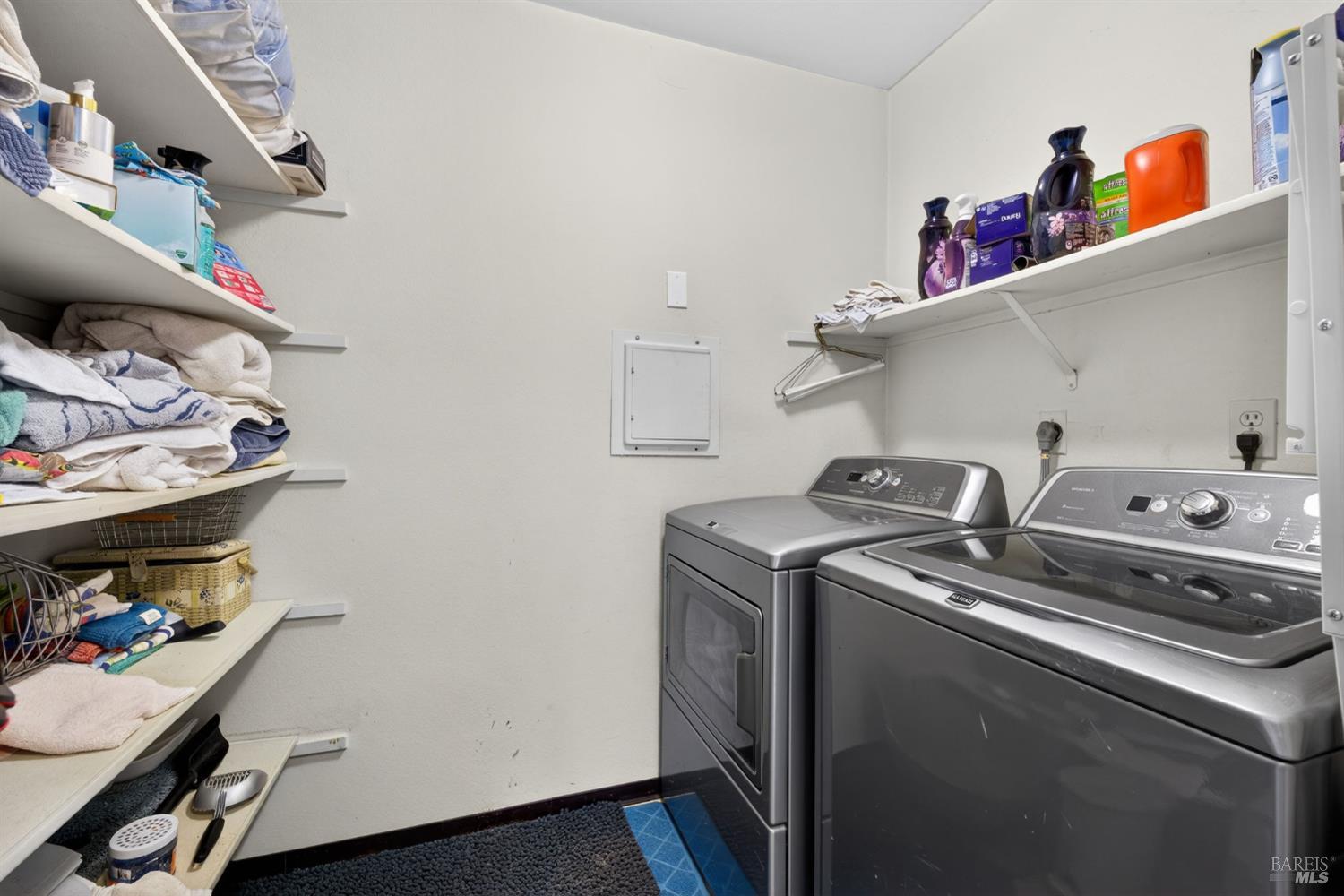 Detail Gallery Image 28 of 37 For 872 Hudis St, Rohnert Park,  CA 94928 - 2 Beds | 2/1 Baths