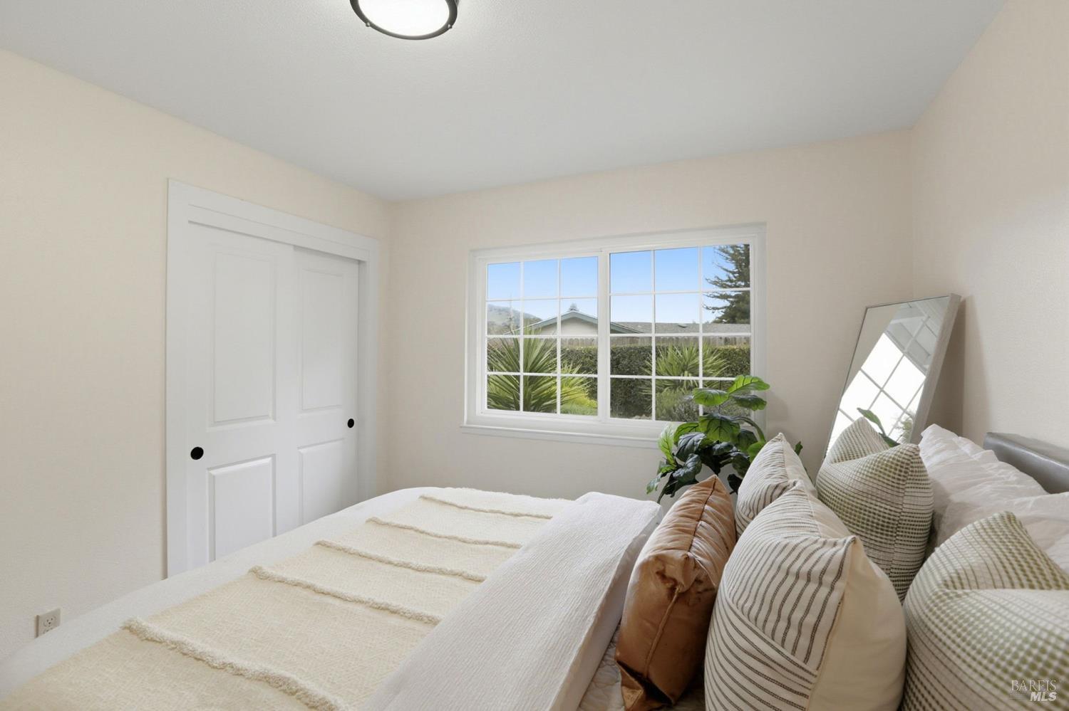 Detail Gallery Image 25 of 44 For 12 Angelica Ct, Novato,  CA 94947 - 3 Beds | 2 Baths