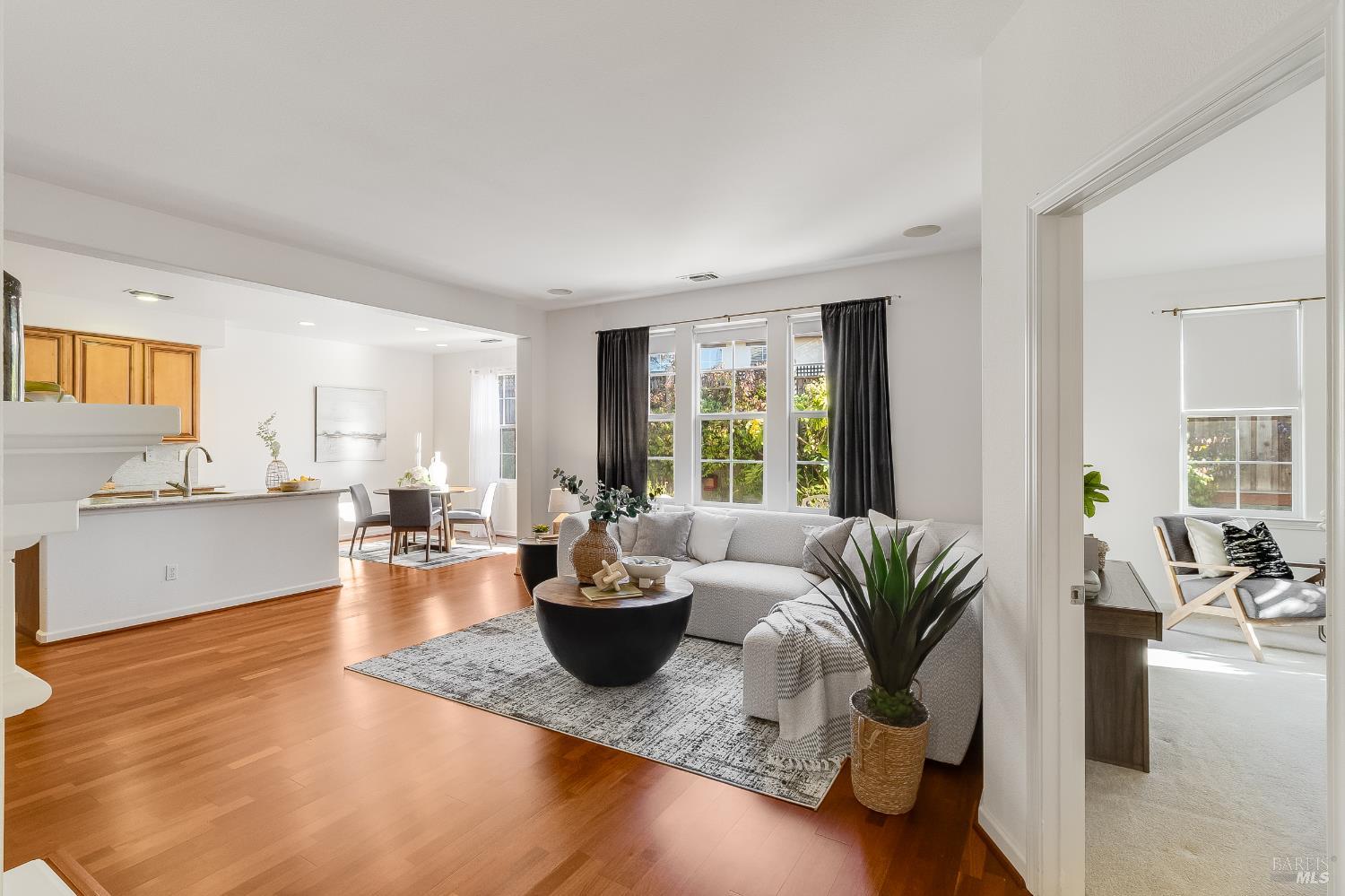 Detail Gallery Image 10 of 88 For 4208 Andover Dr, Vallejo,  CA 94591 - 4 Beds | 4 Baths