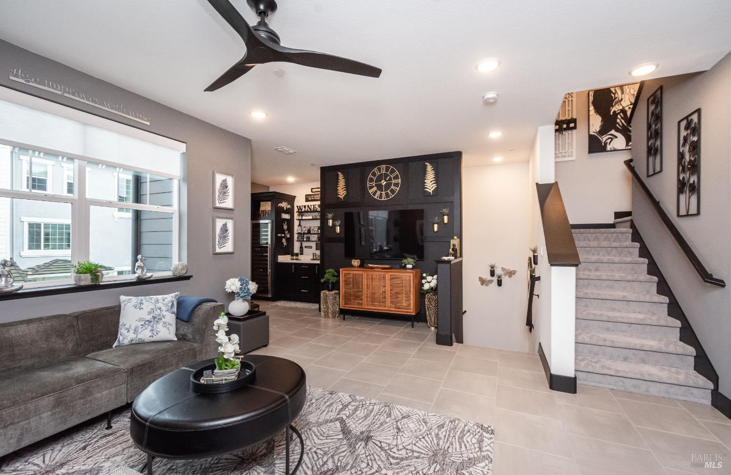 Detail Gallery Image 31 of 52 For 324 Pear Tree Ter #D,  Napa,  CA 94558 - 3 Beds | 2/1 Baths