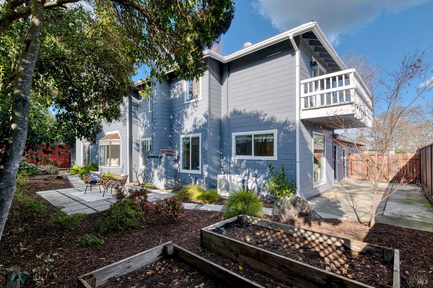 Detail Gallery Image 27 of 30 For 1534 Buchanan St, Novato,  CA 94947 - 5 Beds | 3/1 Baths