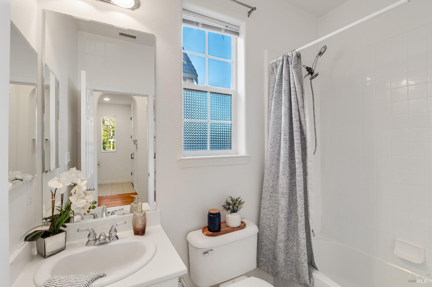 Detail Gallery Image 26 of 88 For 4208 Andover Dr, Vallejo,  CA 94591 - 4 Beds | 4 Baths