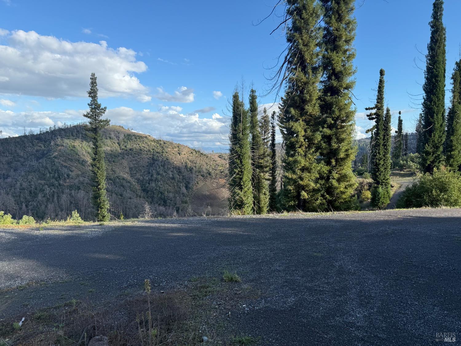 Detail Gallery Image 45 of 61 For 9451 Mill Creek Rd, Healdsburg,  CA 95448 - 2 Beds | 2 Baths