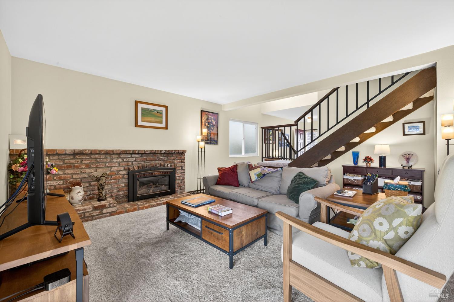 Detail Gallery Image 10 of 37 For 872 Hudis St, Rohnert Park,  CA 94928 - 2 Beds | 2/1 Baths