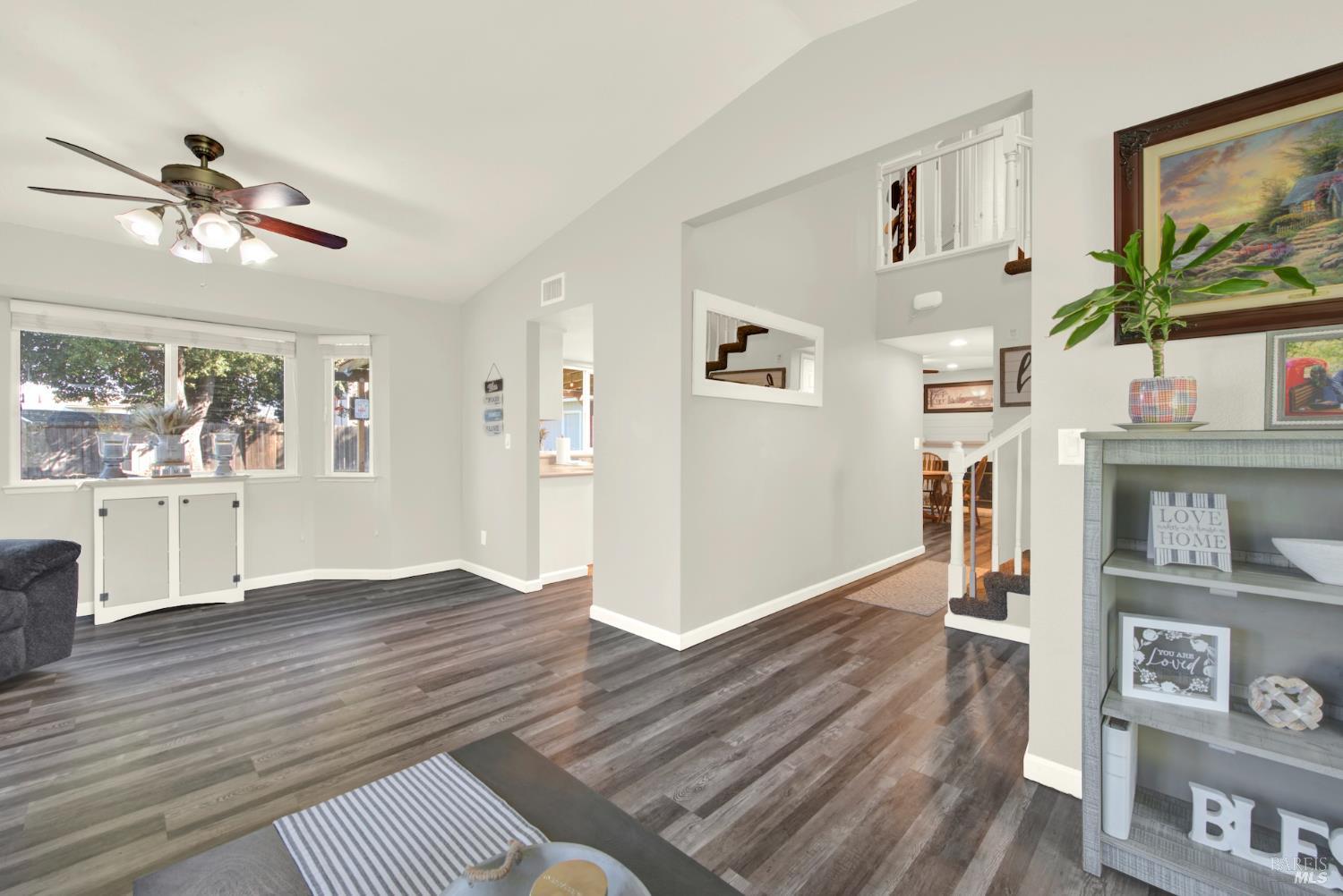 Detail Gallery Image 19 of 81 For 369 Kendrick Ln, Vacaville,  CA 95687 - 3 Beds | 3 Baths