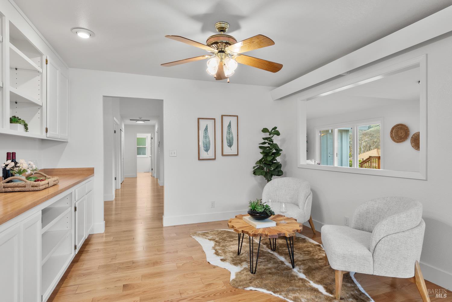 Detail Gallery Image 20 of 53 For 408 Woodley Way, Santa Rosa,  CA 95409 - 3 Beds | 2/1 Baths