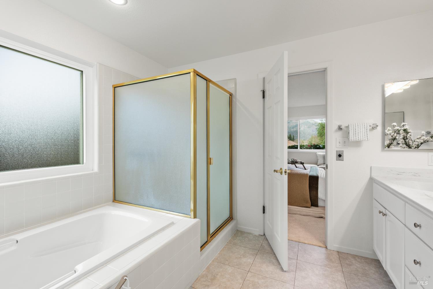 Detail Gallery Image 36 of 53 For 408 Woodley Way, Santa Rosa,  CA 95409 - 3 Beds | 2/1 Baths