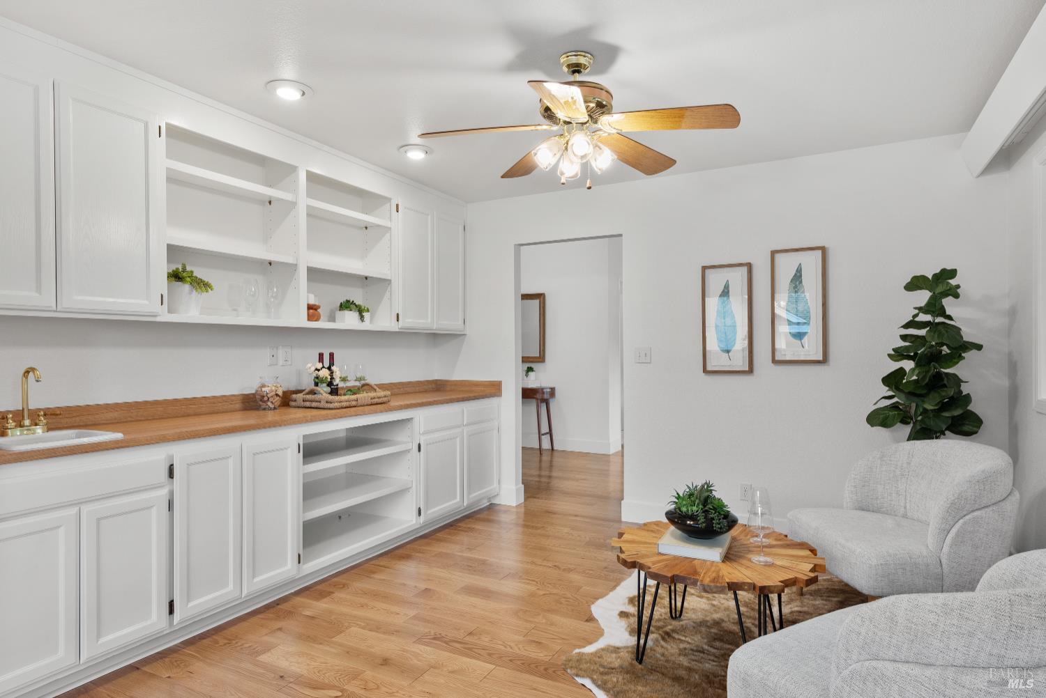 Detail Gallery Image 19 of 53 For 408 Woodley Way, Santa Rosa,  CA 95409 - 3 Beds | 2/1 Baths