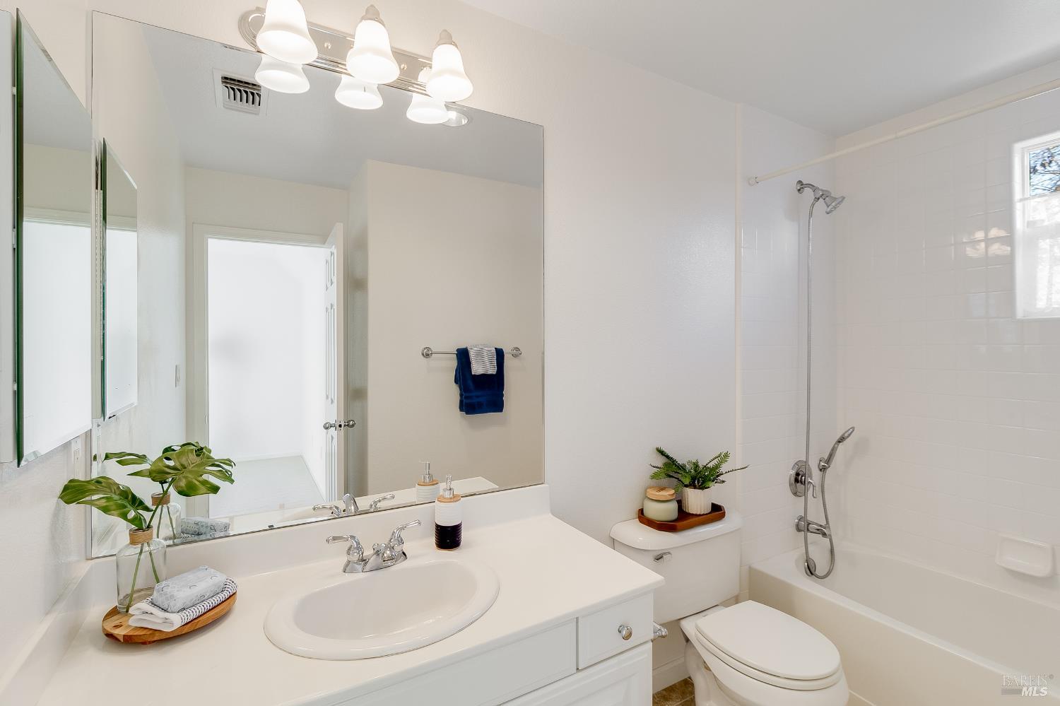 Detail Gallery Image 50 of 88 For 4208 Andover Dr, Vallejo,  CA 94591 - 4 Beds | 4 Baths