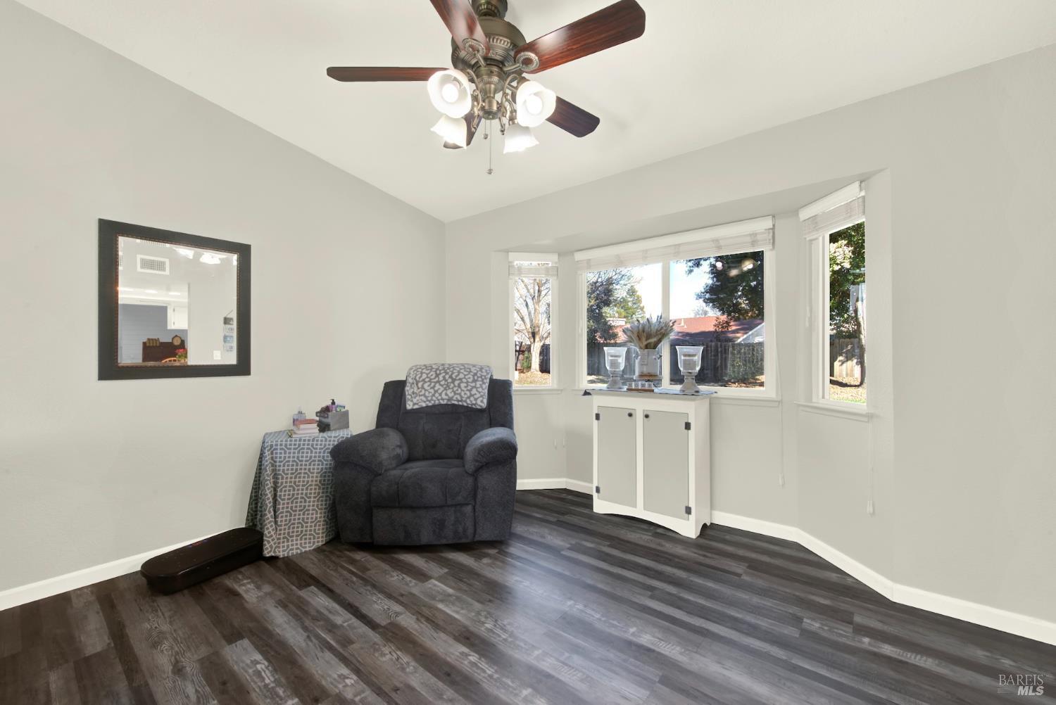 Detail Gallery Image 20 of 81 For 369 Kendrick Ln, Vacaville,  CA 95687 - 3 Beds | 3 Baths